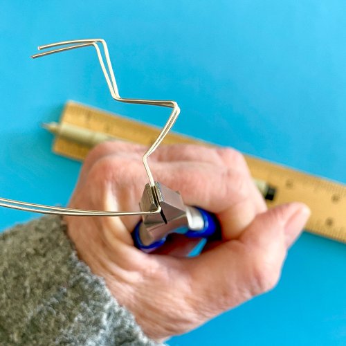 Margot Potter's Shine a Star Earrings - , Contemporary Wire Jewelry, Design, , Grasp both wires and bend